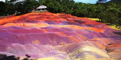 The 7 Coloured Earths