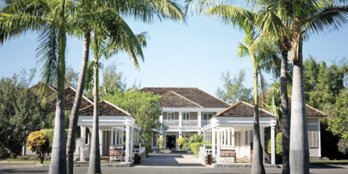 LUX Saint Gilles Resort - Main entrance