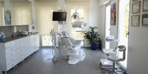 Une des salles de soins dentaires