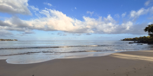 la plage du Tamarina Boutique Hotel
