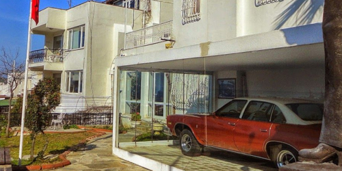 Zeki Müren's car