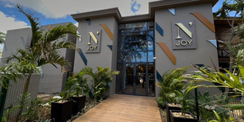 N'joy Restaurant à Grand Baie - Plage de La Cuvette
