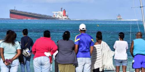 National mobilization against the oil spill