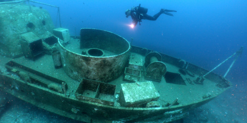 Epave d'un garde côtier [@AquaPro]