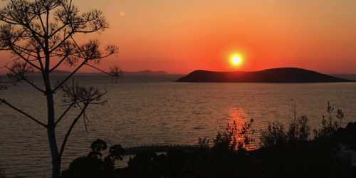 Coucher de soleil à Gümüşlük [©Saime A.]