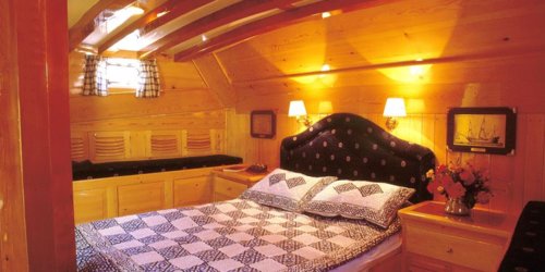 The master cabin, the largest bedroom [Sila]