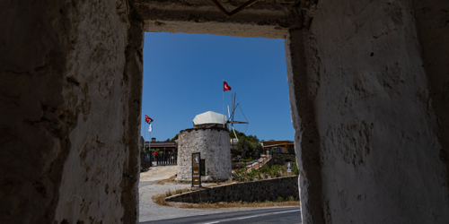 Moulins à vent de Yalıkavak [@Cécilier Phot. Int.]