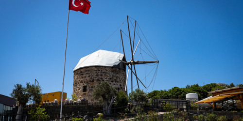  Yalıkavak's Windmills [@Cécilier Phot. Int.]